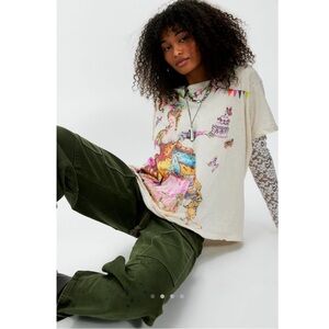 MAGNOLIA PEARL Queens Cake Tee